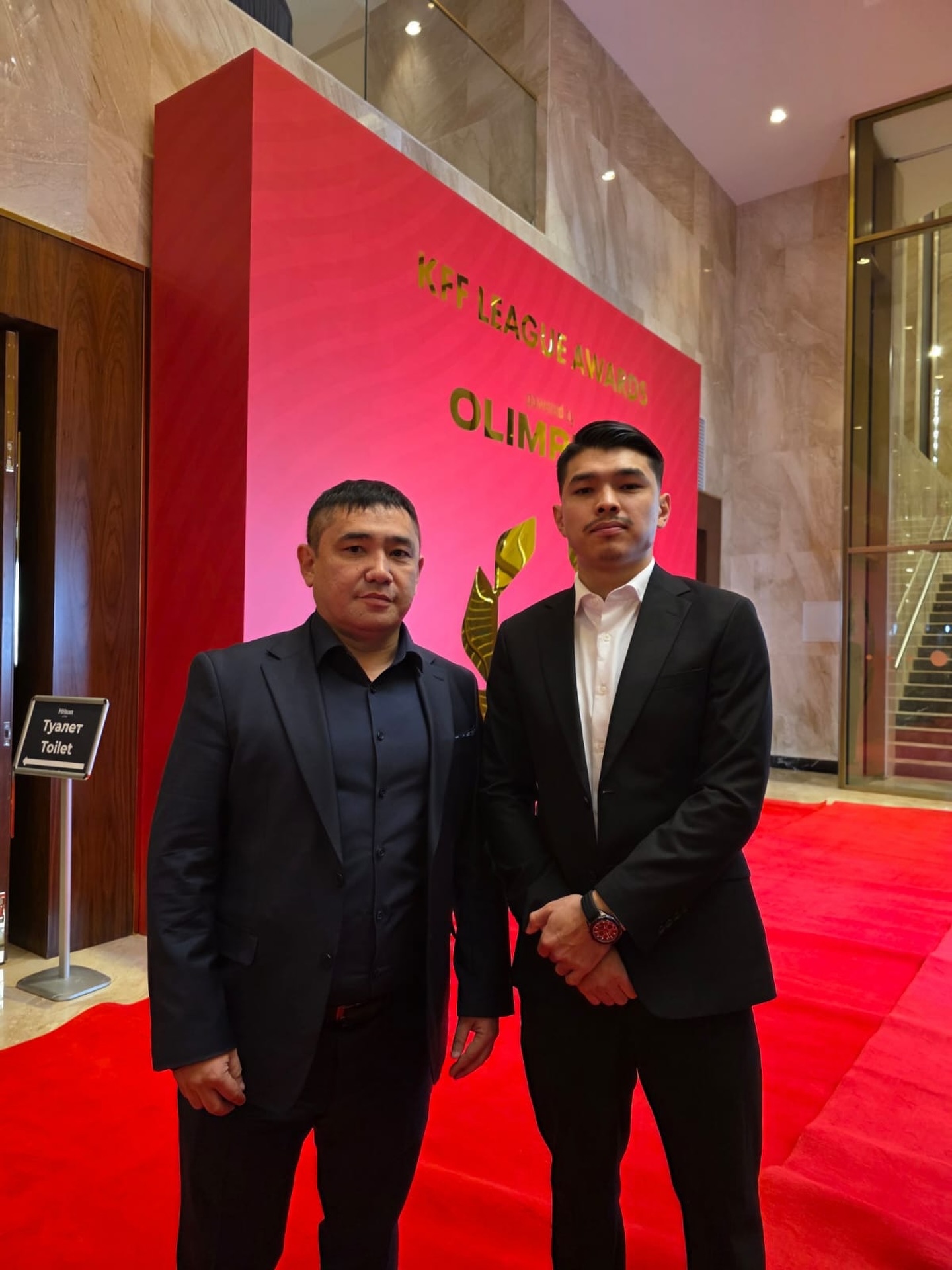 Дәл кәзір Астана қаласында «Hilton» отелінде «KFF Awards 2025» жиыны басталуда. Осы кеште Қазақстан Футбол Федерациясы жылдың үздітерін анықтайды. «Жылдың үздік ойыншысы» номинациясында «Елімай» ойыншысы Ғалымжан Кенжебек ұсынылған. «Жылдың үздік бапкері» ретінде «Елімай» көсбасшысы Андрей Карпович номинанттар қатарында бар. Осы шараға Ғалымжан Кенжебекпен қатар клубтың спорт директоры Думан Балықбаев шақырту алды.
@fc_elimai