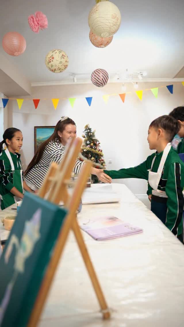 🇰🇿Елімай футбол орталығының тәрбиеленушілері барша қазақстандықтарды Тұғырлы Тәуелсіздік мерекесімен шын жүректен құттықтайды!
Тәуелсіздік – ел бірлігінің, еркіндіктің және жарқын болашақтың символы. Осы қастерлі мереке әр шаңыраққа шаттық, тыныштық пен береке әкелсін.
Еліміз аман, көк байрағымыз әрдайым биікте желбірей берсін!
Тәуелсіз Қазақстанымыздың абыройын спортта да, өмірде де асқақтататын ұрпақ болып өсейік!