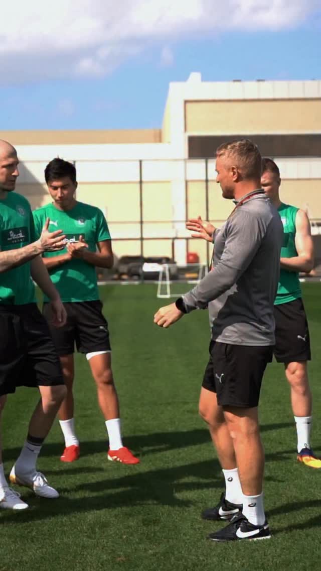 «Елімай футбол клубы жыл сайын даму үстінде. Оған дәлел турнирлік кестеде жоғарылауы. Биыл Еуродода да клуб абыройын одан әрі асқақтатамыз деп ойлаймын.»

(с) Иван Миладинович