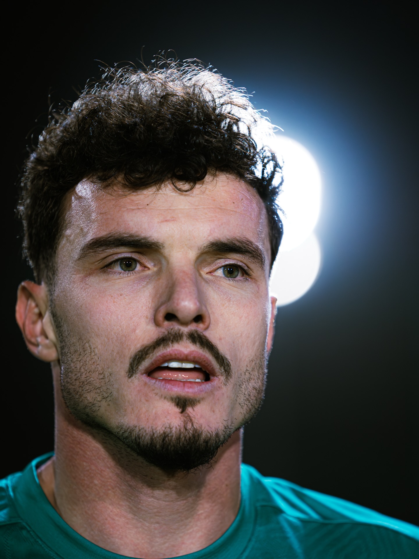 Эдисон Ндрека «Елімай» сапындағы жаттығуын жандандыруда
Жасы: 31
Бойы: 186 см
Албаниялық тәжірибелі қорғаушы команданың жаттығу процесіне белсенді араласып, бапкерлік штабтың тапсырмаларын орындады. Эдисон Ндрека «Елімайдың» қорғаныс шебін күшейтіп, алдағы маусымда командаға үлкен пайдасын тигізеді деп сенеміз.
Қош келдің, Эдисон! «Елімаймен» бірге сәтті маусым тілейміз!
@fc_elimai