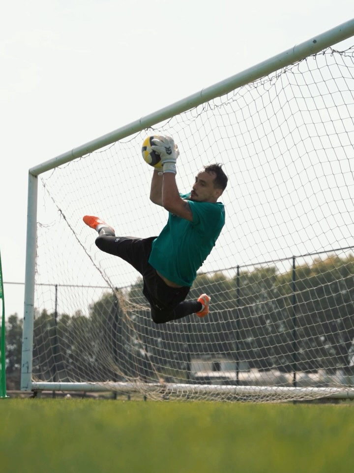 𝓞𝓾𝓻 𝓰𝓸𝓪𝓵𝓴𝓮𝓮𝓹𝓮𝓻𝓼 𝓪𝓽 𝔀𝓸𝓻𝓴

@fc_elimai