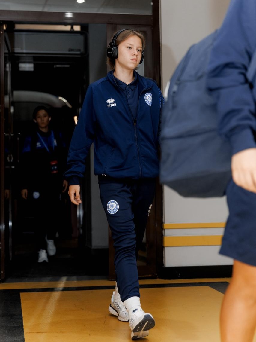 🇰🇿Елімай арулары ұлттық құрама сапында! 

Қазақстан әйелдер ұлттық құрамасының алдағы оқу-жаттығу жиынына «Елімай» клубының бірқатар ойыншылары шақырту алды.

7–20 сәуір аралығында Астана қаласында өтетін жиын аясында біздің ойыншылар 2027 жылғы әлем чемпионатының іріктеу кезеңіне дайындалады.

Ұлттық құрамаға шақырту алған ойыншылар:

Фатима Сатыгалиева
Анеля Мамырова
Кристина Шустова
Зейнали Виктория 
Тян Анастасия

Бапкерлік құрам:
Бегайым Киргизабева
Дмитрий Колбунцов

18 сәуір күні «Беларусь - Қазақстан» матчы өтеді.
Клубымыздың аруларына сәттілік тілейміз. Ел намысын абыроймен қорғайды деп сенеміз!

@fc_elimai